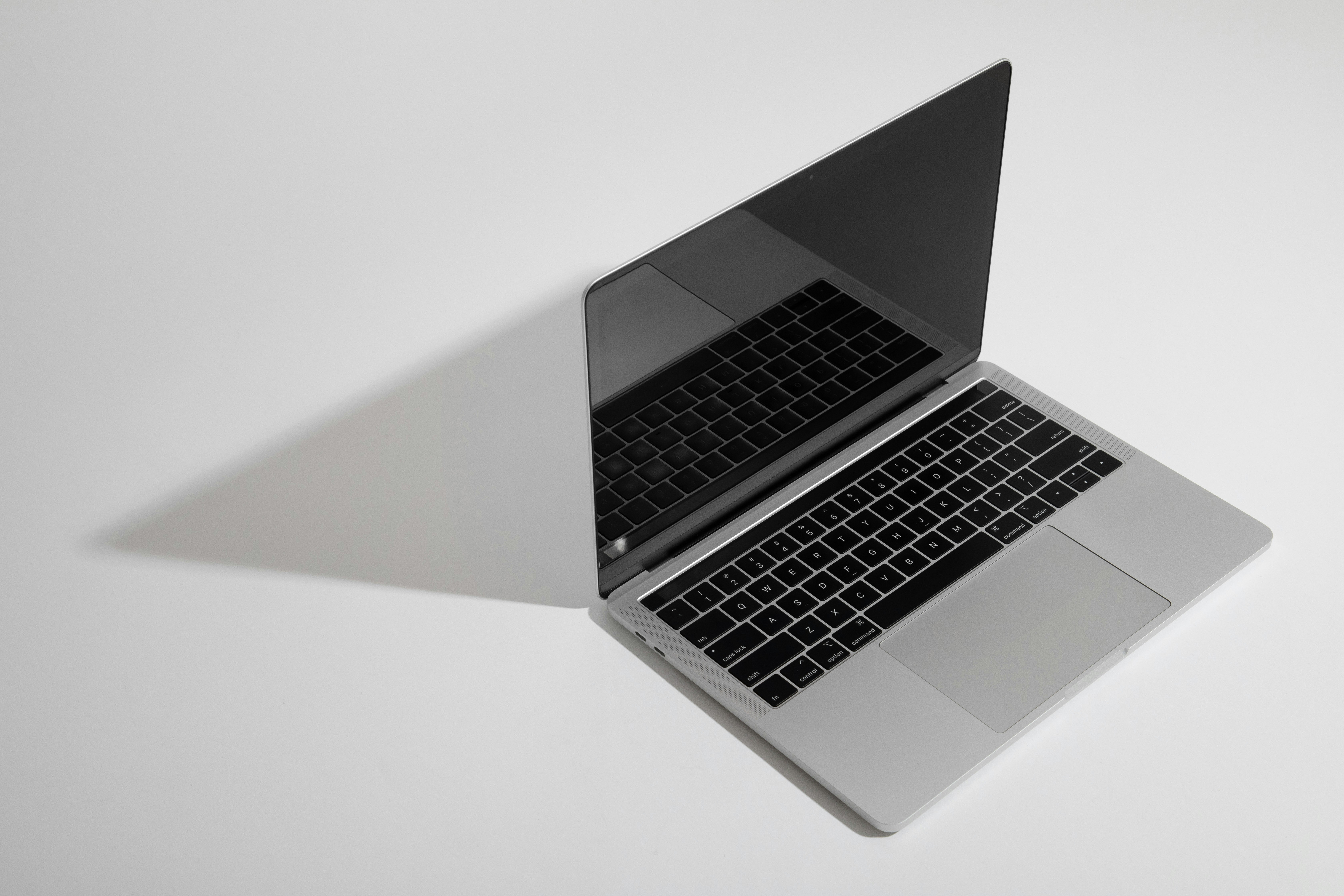 Apple MacBook Pro 14-inch (M3)